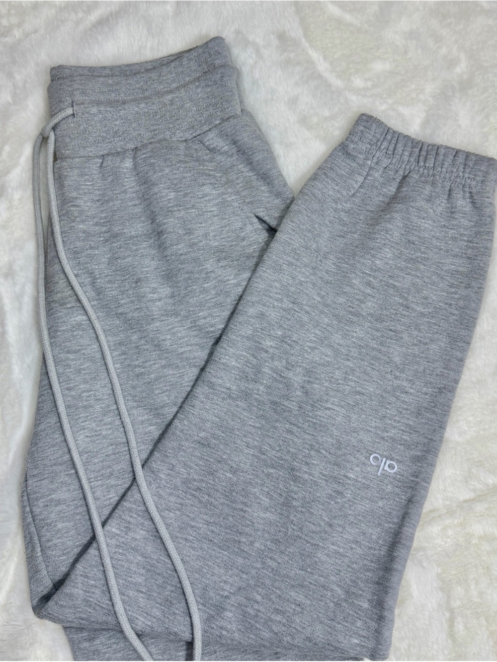 Alo Yoga Womens S Gray Fleece Jogger Sweatpants High Rise Drawstring Cuffed